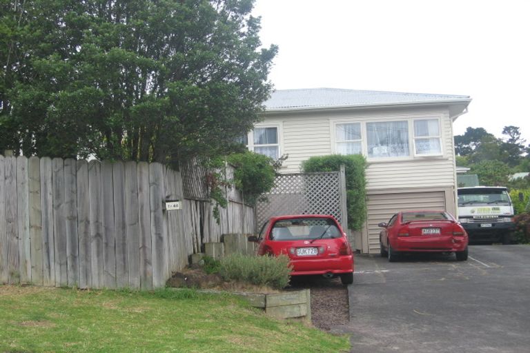 Photo of property in 1/44 Peach Road, Glenfield, Auckland, 0629