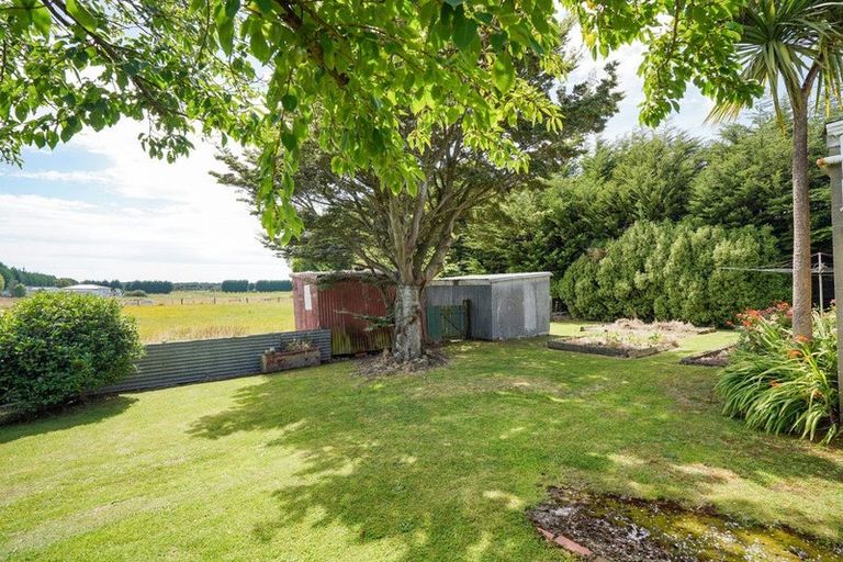 Photo of property in 33 Bay View Road, Woodend, Invercargill, 9877