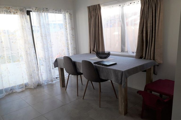 Photo of property in 5 Park Chester Road, Pukekohe, 2120