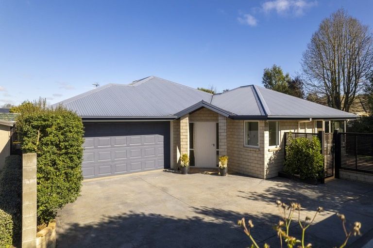 Photo of property in 9a Larch Place, Casebrook, Christchurch, 8051