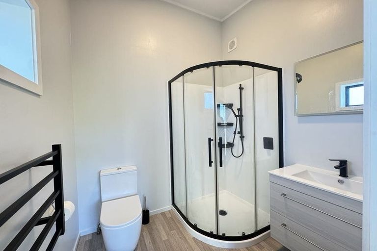 Photo of property in 32 Nore Street, Waihola, Milton, 9073