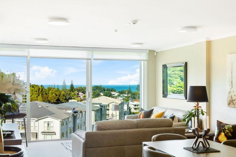Photo of property in 186 Landmark Terrace, Orewa, 0931
