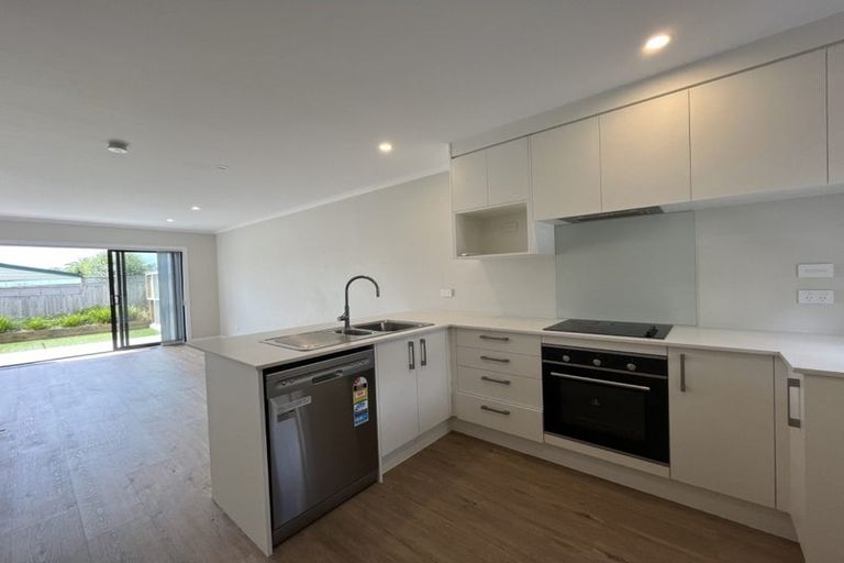 Photo of property in 17/125b Metcalfe Road, Ranui, Auckland, 0612