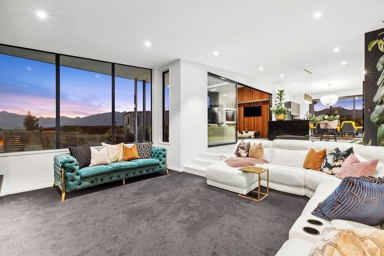 Photo of property in 7 Diamond Lane, Wanaka, 9305