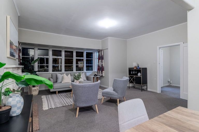 Photo of property in 27 Savage Crescent, West End, Palmerston North, 4412