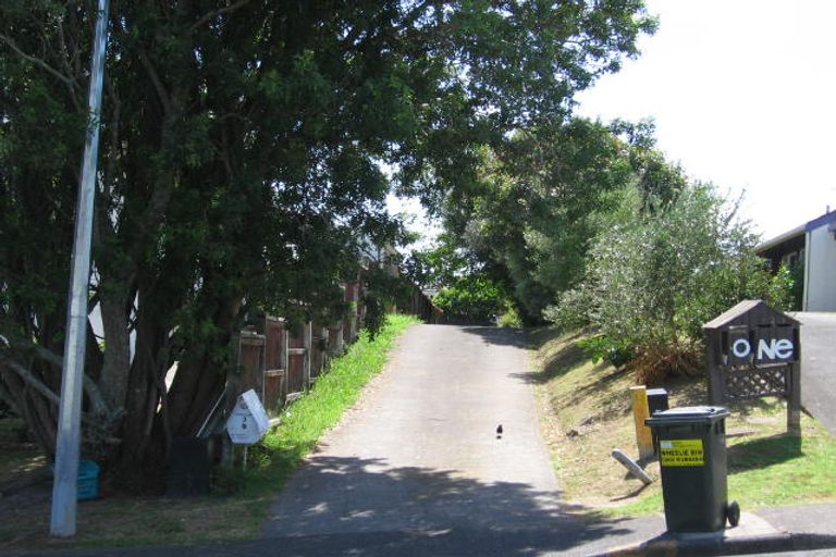 Photo of property in 3 Gatman Street, Birkdale, Auckland, 0626