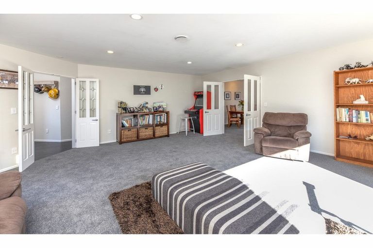 Photo of property in 22 Dawson Douglas Place, Kaiapoi, 7630