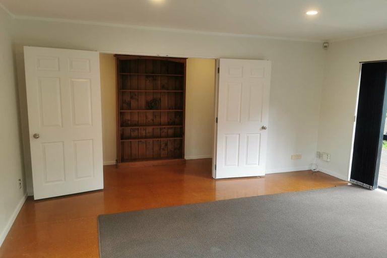 Photo of property in 3/18 Pleasant Road, Glen Eden, Auckland, 0602