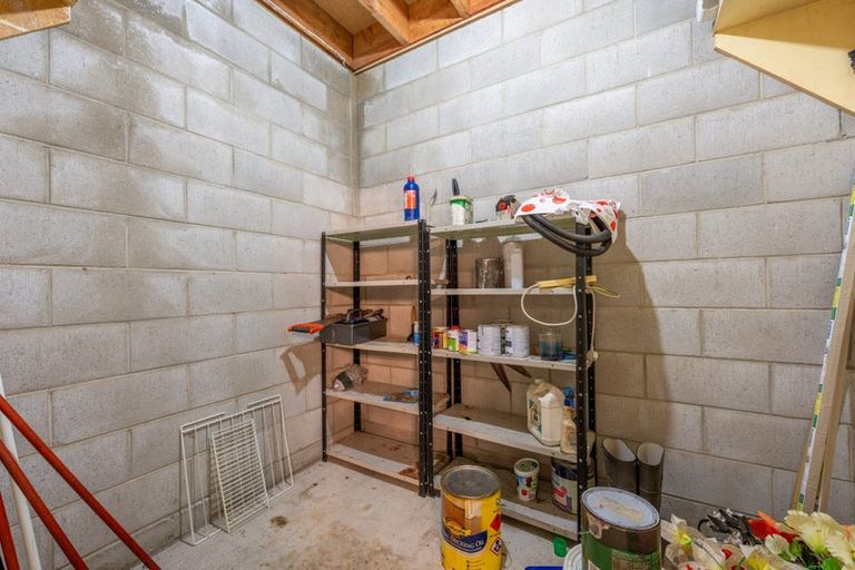 Photo of property in 16 Coronation Street, Moeraki, Palmerston, 9482