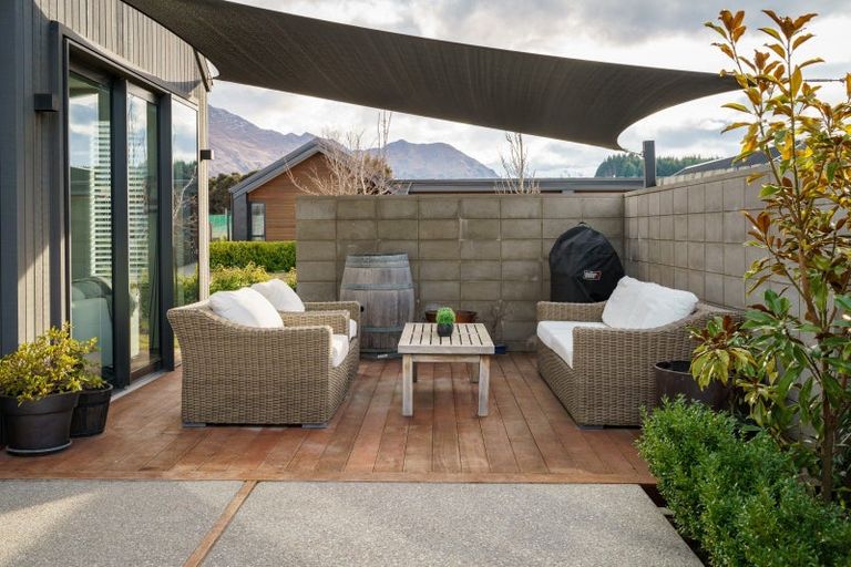 Photo of property in 64 Obelisk Street, Wanaka, 9305