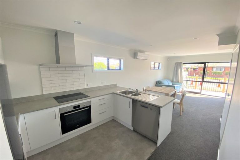 Photo of property in 2/17 Lyon Street, Frankton, Hamilton, 3204