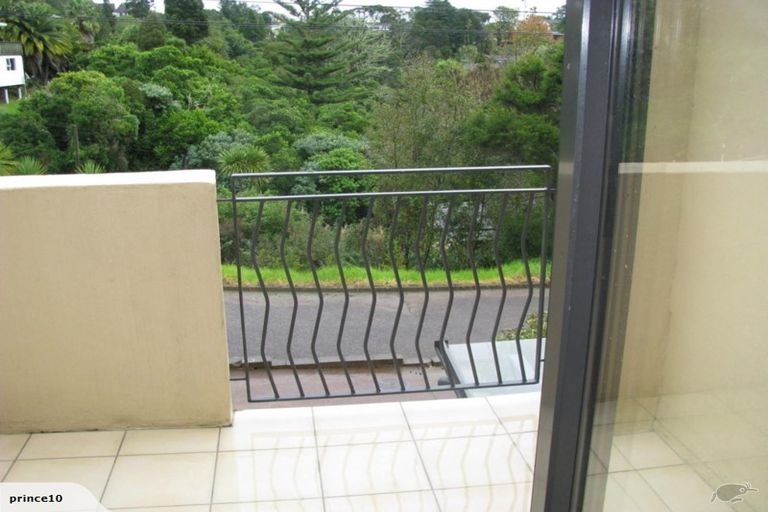 Photo of property in 18/8 Monte Cassino Place, Birkdale, Auckland, 0626