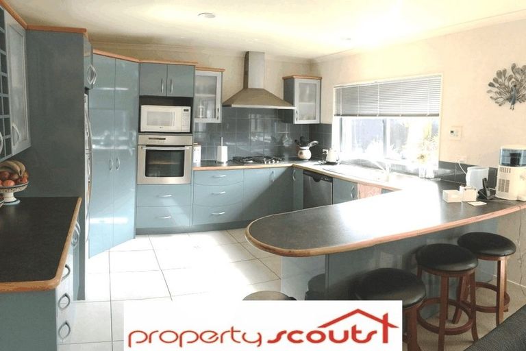 Photo of property in 49 Carousel Crescent, East Tamaki Heights, Auckland, 2016