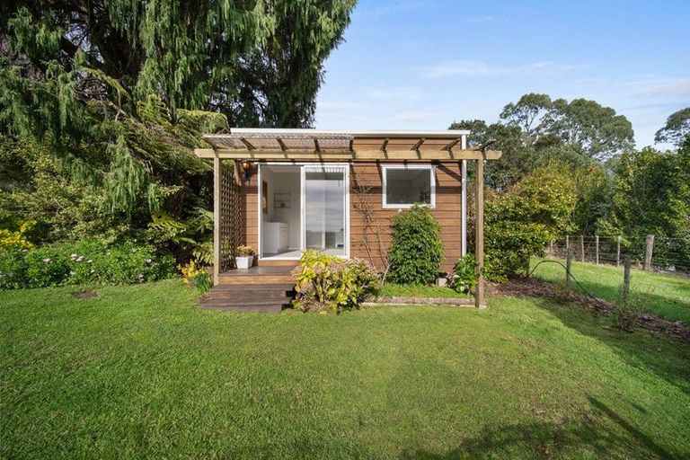 Photo of property in 528 Ponga Road, Opaheke, Papakura, 2584