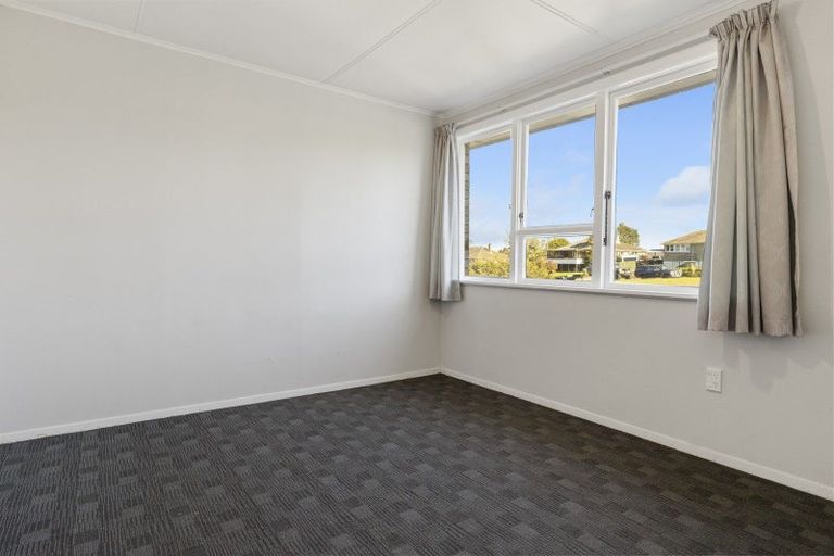 Photo of property in 17 Rangiora Crescent, Wairakei, Taupo, 3332