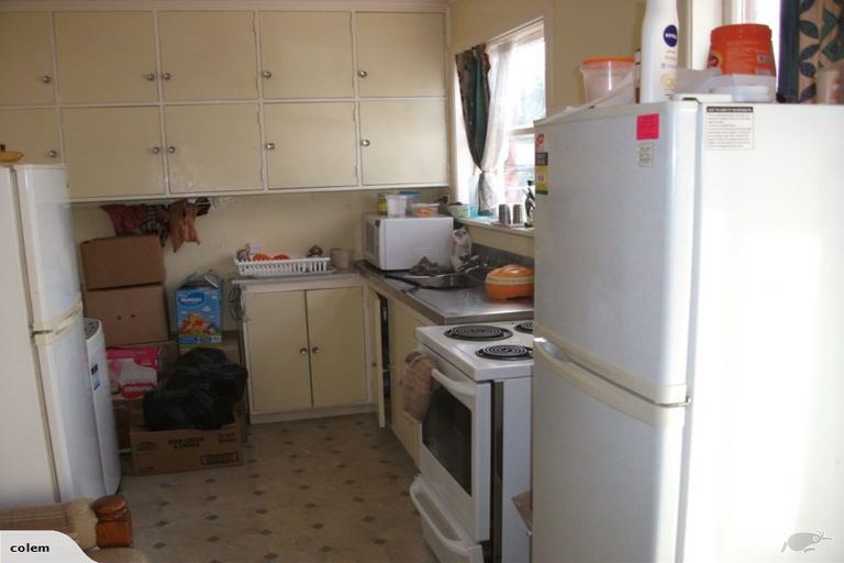 Photo of property in Oberon Flats, 48a Merton Street, Trentham, Upper Hutt, 5018