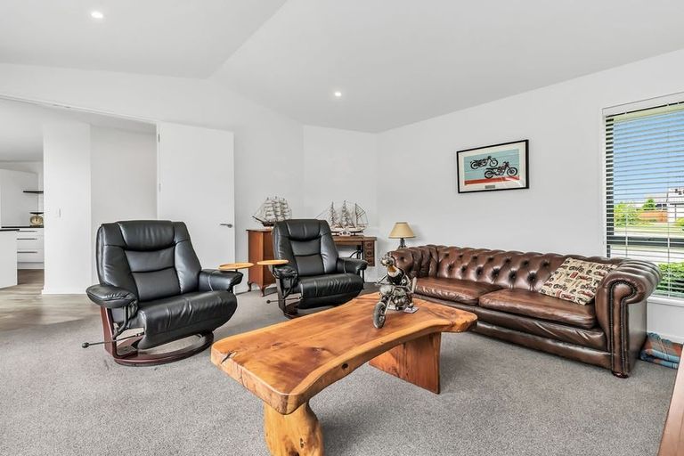 Photo of property in 3 Maurice James Way, Prebbleton, 7604