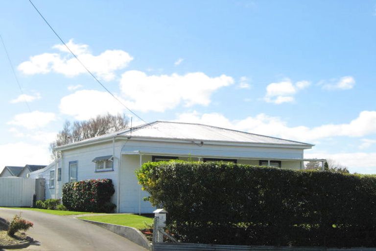 Photo of property in 8 Russell Street, Marton, 4710