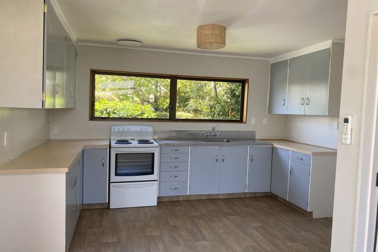 Photo of property in 25a/5 Beach Road, Te Atatu Peninsula, Auckland, 0610