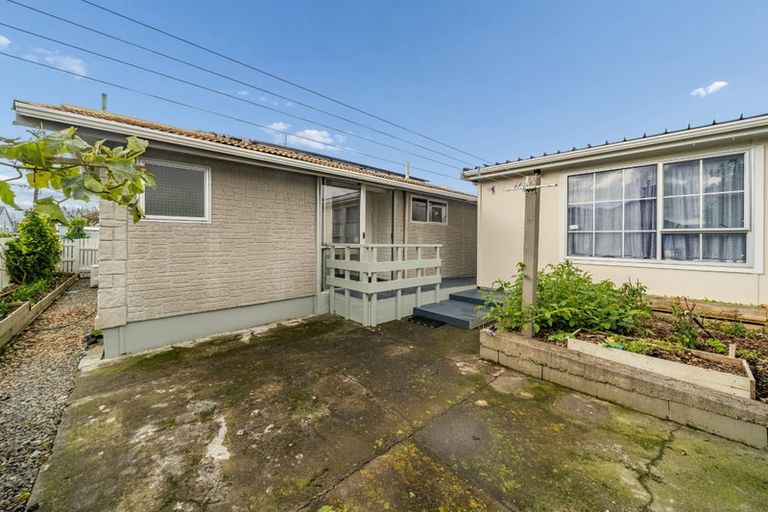Photo of property in 18 Liverpool Street, Trentham, Upper Hutt, 5018