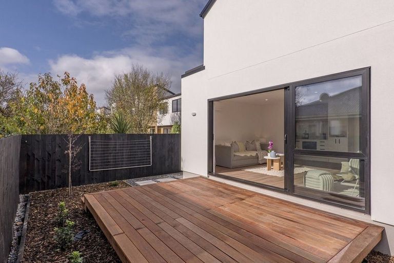 Photo of property in 106 Rattray Street, Riccarton, Christchurch, 8041