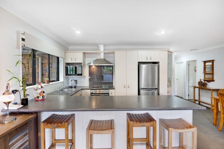 Photo of property in 5a Shanley Crescent, Waiuku, 2123