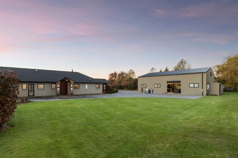 Photo of property in 6 Sandys Lane, Albert Town, Wanaka, 9382