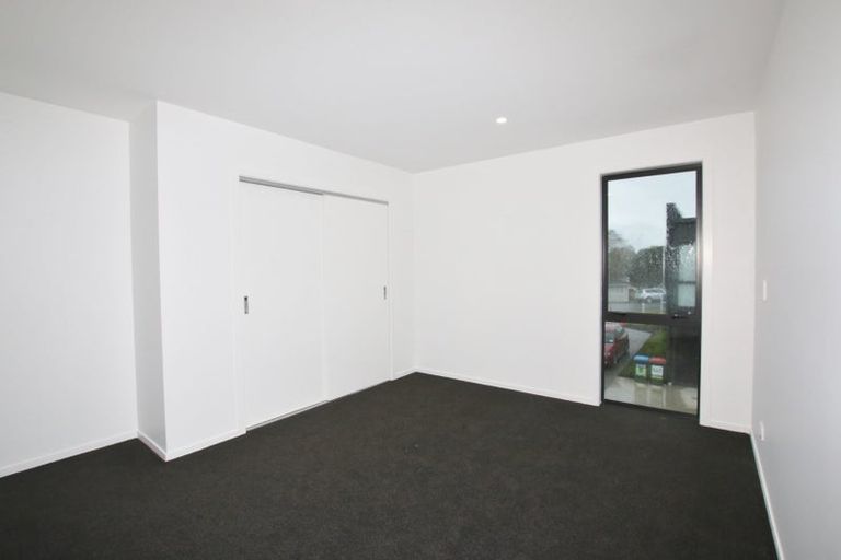 Photo of property in 2a Otaimako Place, Mangere, Auckland, 2022