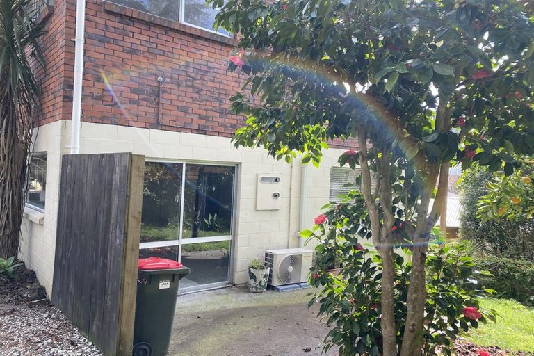 Photo of property in 55a/1 West Lynn Road, Titirangi, Auckland, 0604