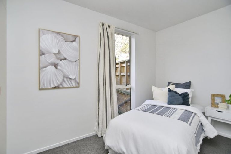 Photo of property in 35 Larch Place, Casebrook, Christchurch, 8051