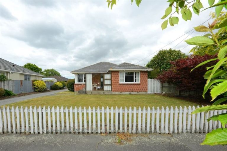 Photo of property in 1/28 Tintern Avenue, Avonhead, Christchurch, 8042