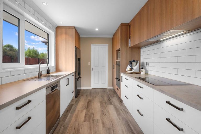 Photo of property in 41 Oxford Road, Rangiora, 7400