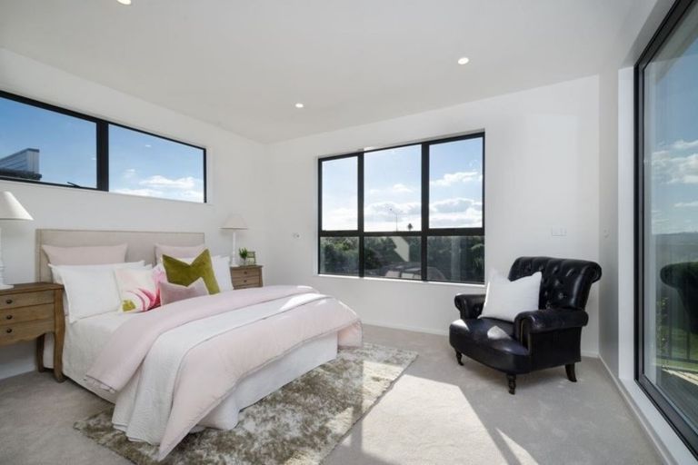 Photo of property in 42 Lockheed Street, Hobsonville, Auckland, 0618