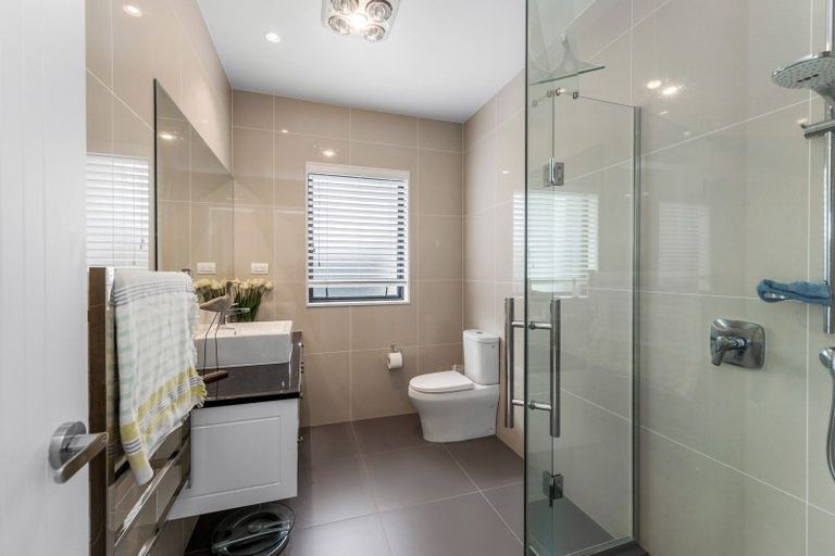 Photo of property in 60 Harvest Avenue, Orewa, 0931