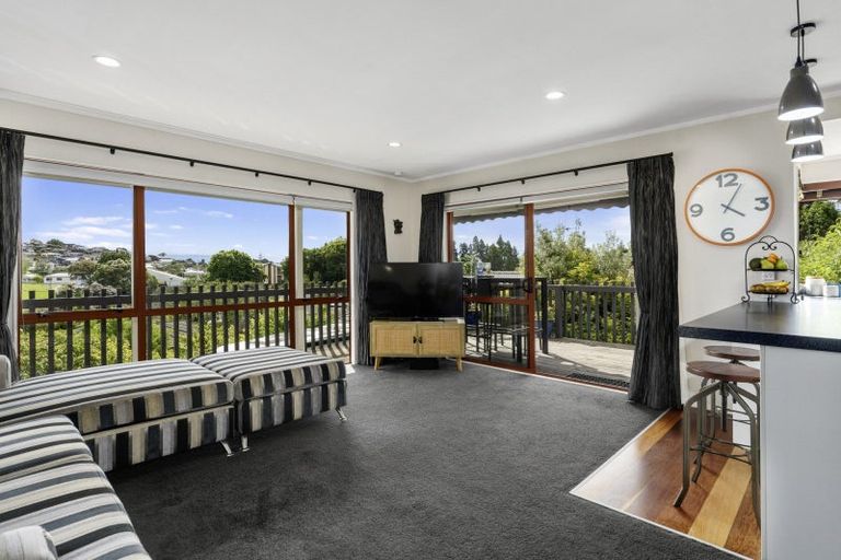 Photo of property in 22 Little John Drive, Bellevue, Tauranga, 3110