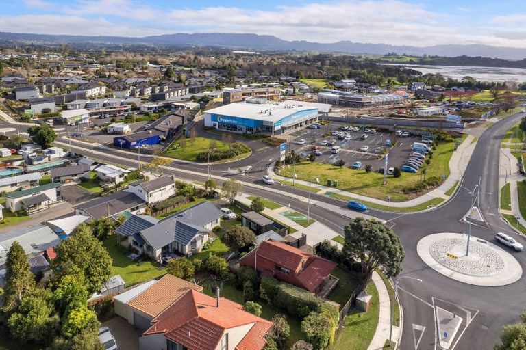 Photo of property in 2 Margaret Drive, Omokoroa, 3114