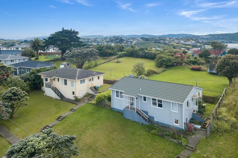 Photo of property in 13 Taupiri Crescent, Titahi Bay, Porirua, 5022