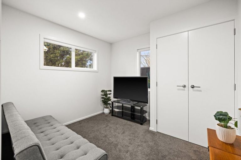 Photo of property in 43b Meeanee Road, Taradale, Napier, 4112