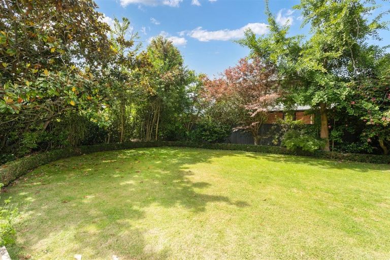 Photo of property in 16 Massey Crescent, St Albans, Christchurch, 8014