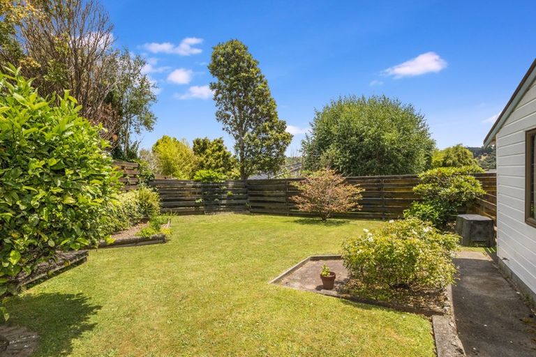 Photo of property in 32 Hicks Close, Whitby, Porirua, 5024