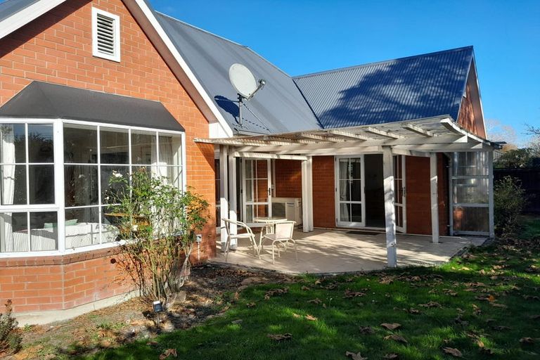 Photo of property in 6 Brookford Place, Westmorland, Christchurch, 8025