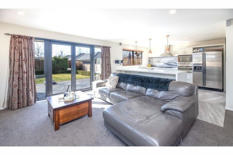 Photo of property in 7 Baltic Place, Northwood, Christchurch, 8051