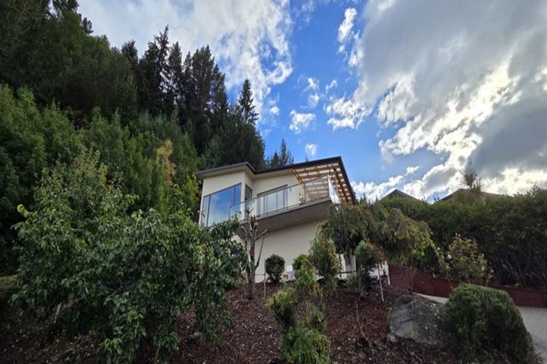 Photo of property in St Andrews Park, 3 Saint Lukes Lane, Queenstown, 9300