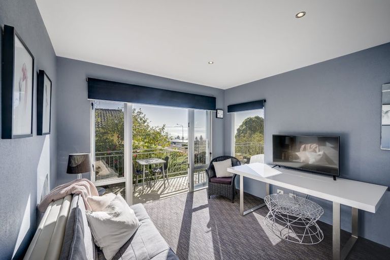 Photo of property in 14a George Street, Hospital Hill, Napier, 4110