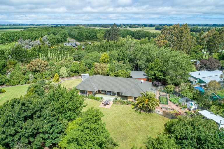 Photo of property in 25 Stephens Road, Leeston, 7682