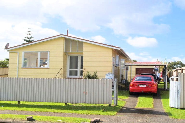 Photo of property in 75 Calthorp Close, Favona, Auckland, 2024