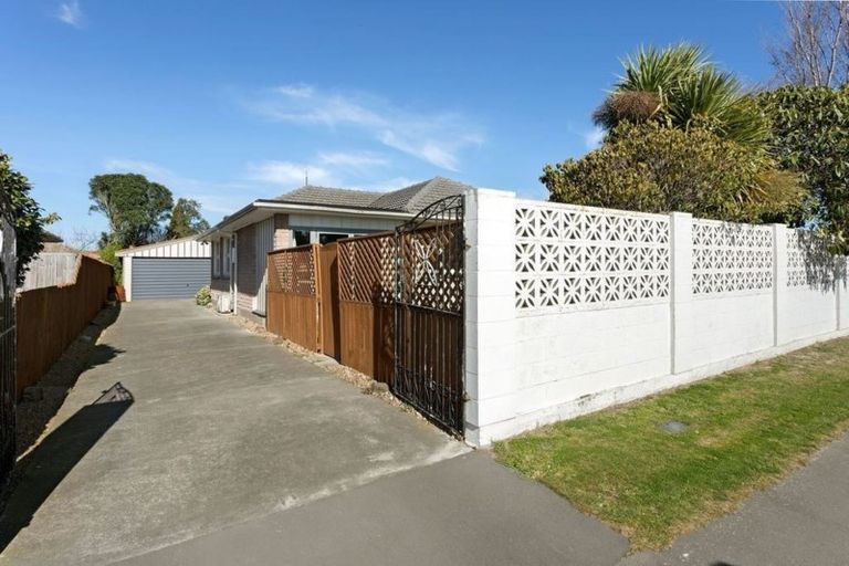 Photo of property in 8 Bermuda Drive, Hornby, Christchurch, 8042