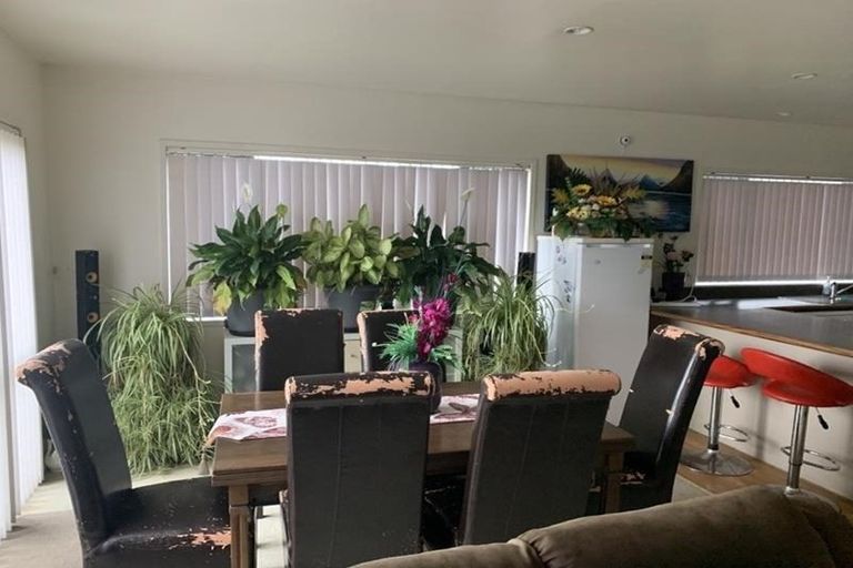 Photo of property in 15 Lizzie Lane, Clover Park, Auckland, 2019