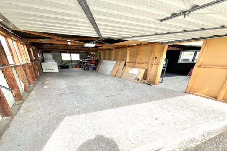 Photo of property in 66 Aloway Street, Wallacetown, 9816