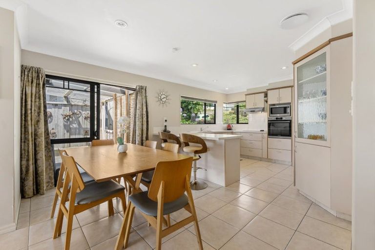 Photo of property in 14 Lorrigan Way, Welcome Bay, Tauranga, 3112